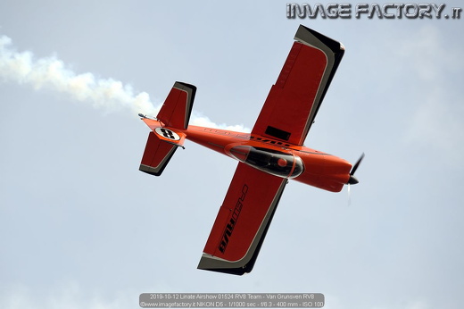 2019-10-12 Linate Airshow 01524 RV8 Team - Van Grunsven RV8